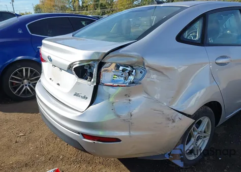 2018 Ford Fiesta Se из США, поврежденный, VIN 3FADP4BJ8JM134351